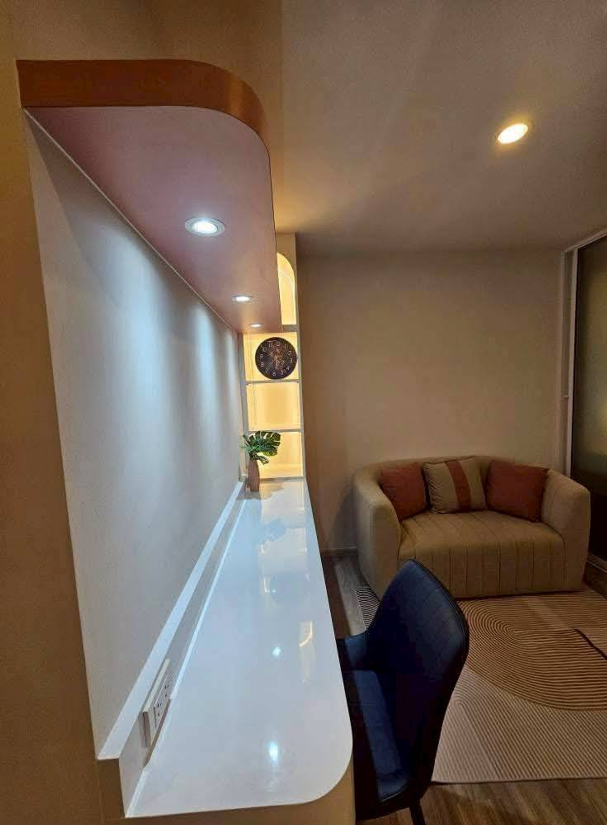 ให้เช่าคอนโดบางนา แบริ่ง ลาซาล : ✅ REGBN136 ✅ Line : @p2nproperty