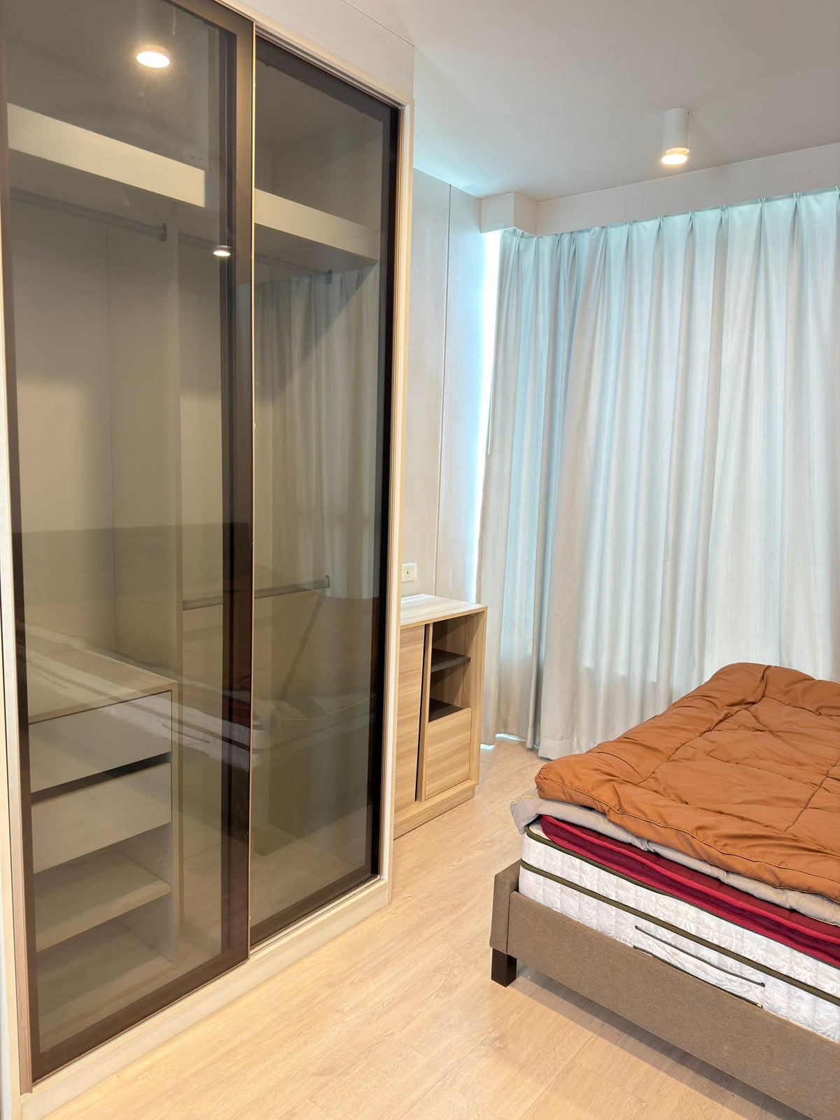 ให้เช่าคอนโดเกษตร นวมินทร์ ลาดปลาเค้า : ให้เช่าคอนโด U Kaset-Nawamin (ห้องมุม) เฟอร์ครบ พร้อมอยู่