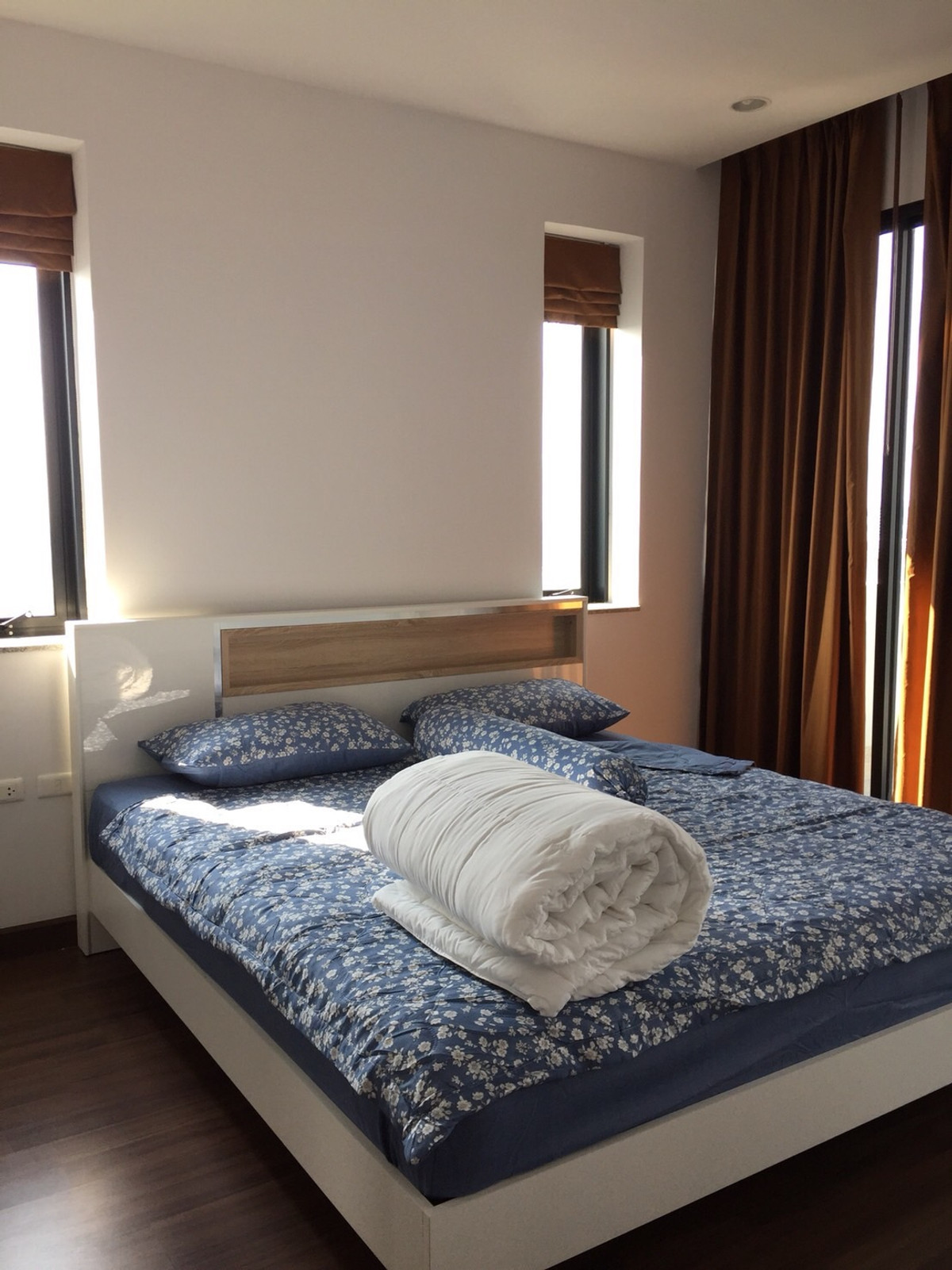 ขายคอนโดสุขุมวิท อโศก ทองหล่อ : ห้องมุม ชั้นสูง วิวเมืองอโศก — เป็นส่วนตัว เงียบ สบาย