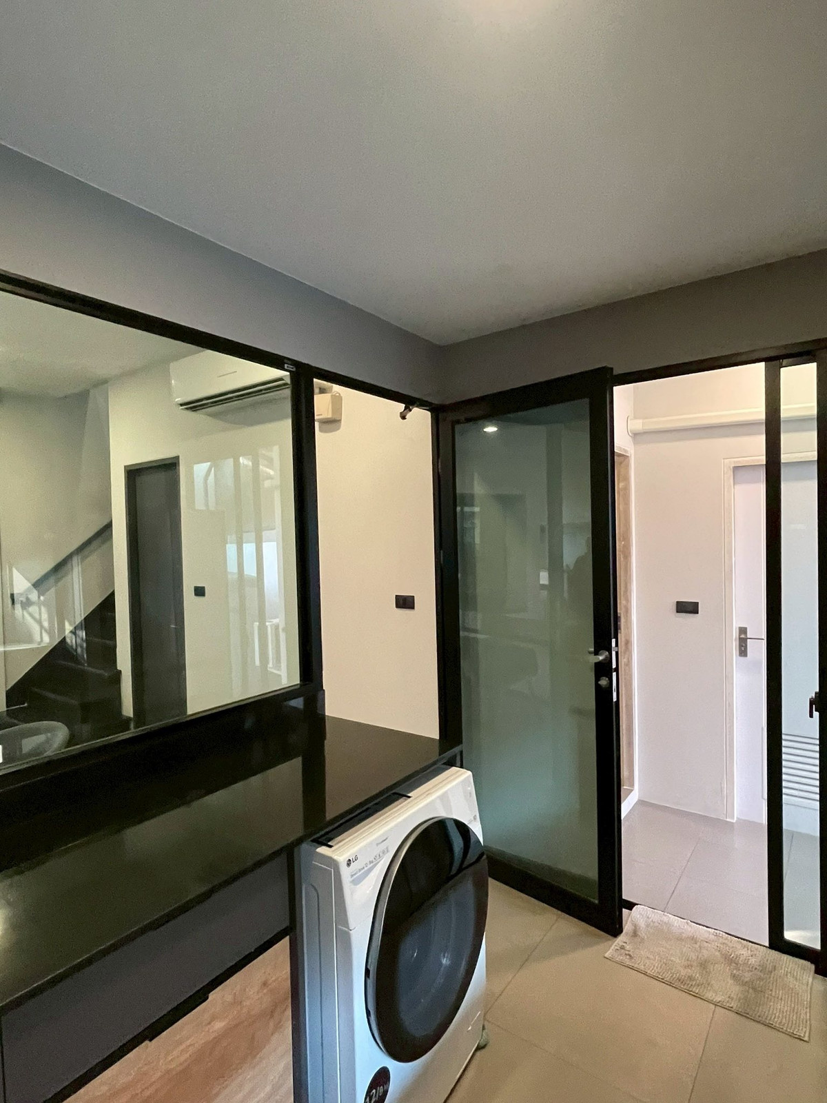 ขายบ้านบางนา แบริ่ง ลาซาล : วีเว่ บางนา กม.7 / 3 ห้องนอน (ขาย), VIVE Bangna Km.7 / 3 Bedrooms (FOR SALE) YOK137