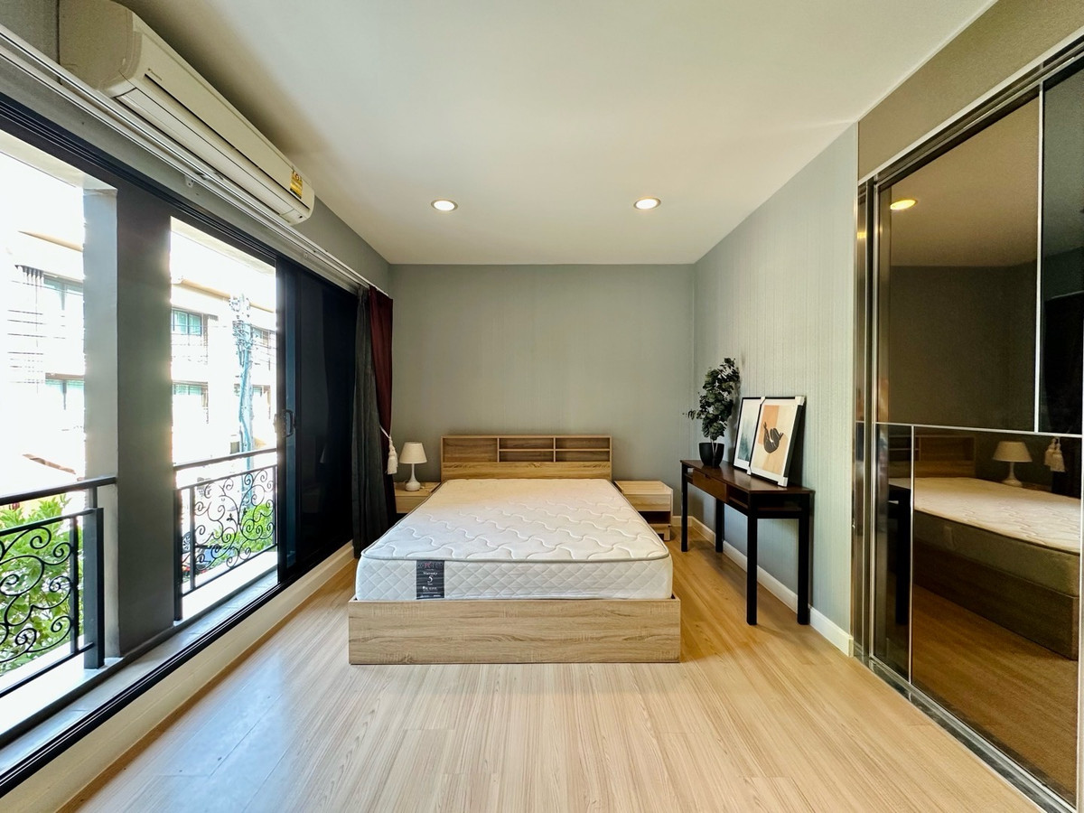 For RentTownhomeNawamin, Ramindra : Townhome for rent Baan Klang Muang Nawamin 42 Newly decorated, very beautiful Fully furnished, ready to move in