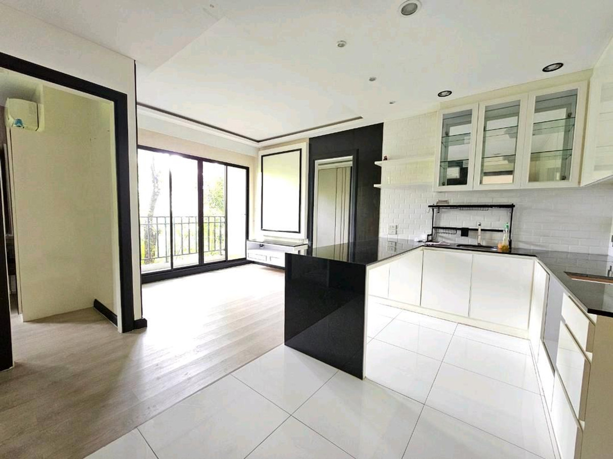 For RentLandBangna, Bearing, Lasalle : #Land for rent with building, Soi Bearing 5 📞066-165-9828, just 3 minutes to the BTS Bearing station.