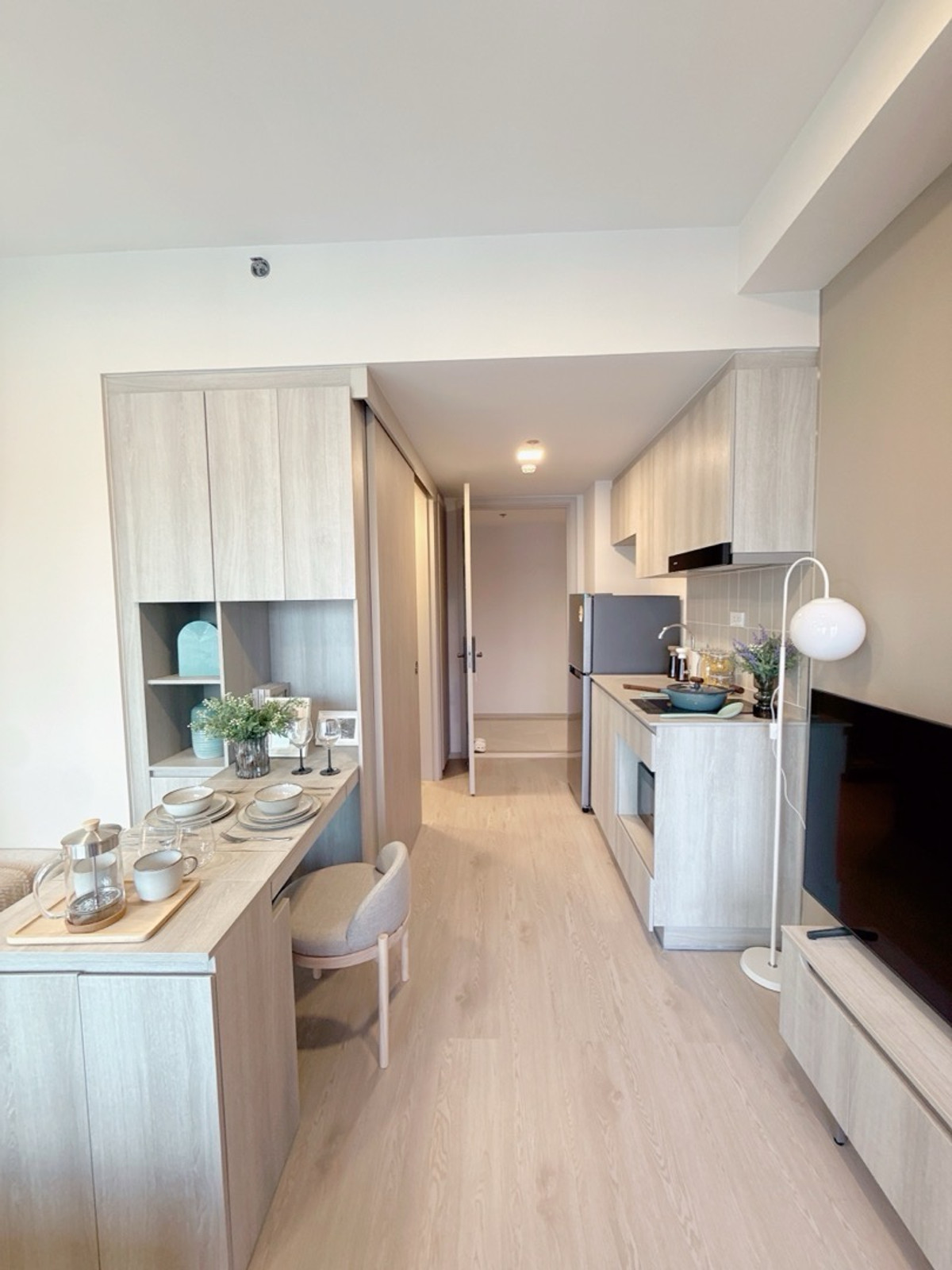 For SaleCondoKasetsart, Ratchayothin : 𝐂𝐎𝐁𝐄 Kaset Sripatum 𝐅𝐑𝐄𝐄 down payment 𝐎 baht, installments 𝟗,𝟓𝟎𝟎/month, new room from the project, best price.