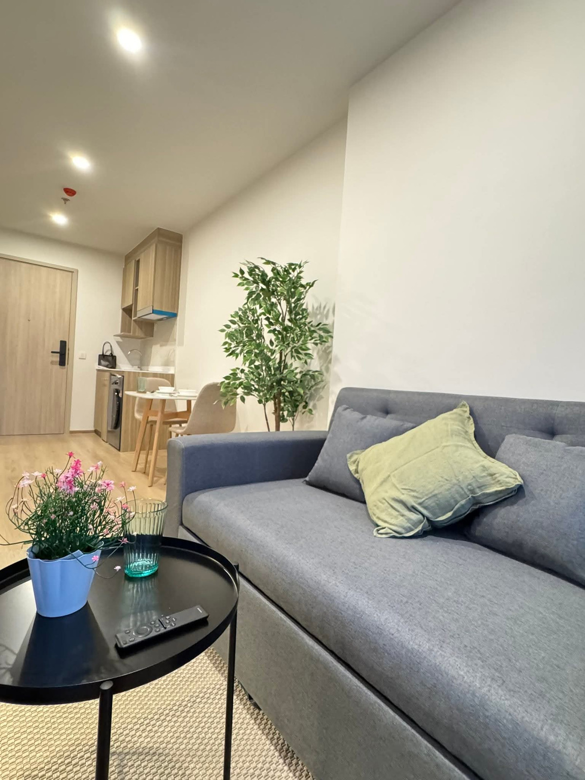 ให้เช่าคอนโดคลองเตย กล้วยน้ำไท : 💥CP-10555💥ว่าง ให้ เช่า ไลฟ์ พระราม 4 - อโศก👉แอดไลน์ @luxeliving 