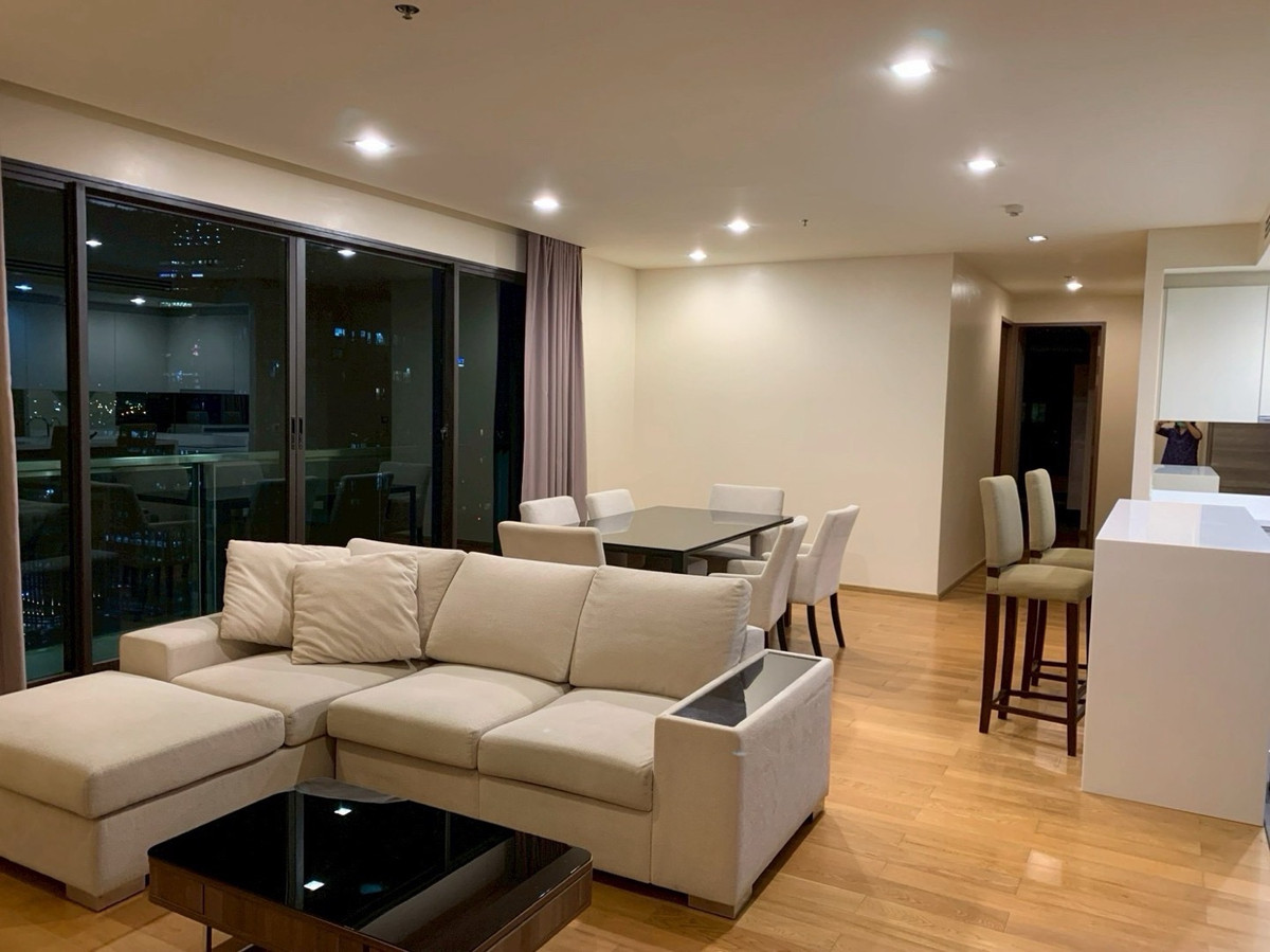 ขายคอนโดสาทร นราธิวาส : The Address Sathorn 3bed 162sqm 40mb
