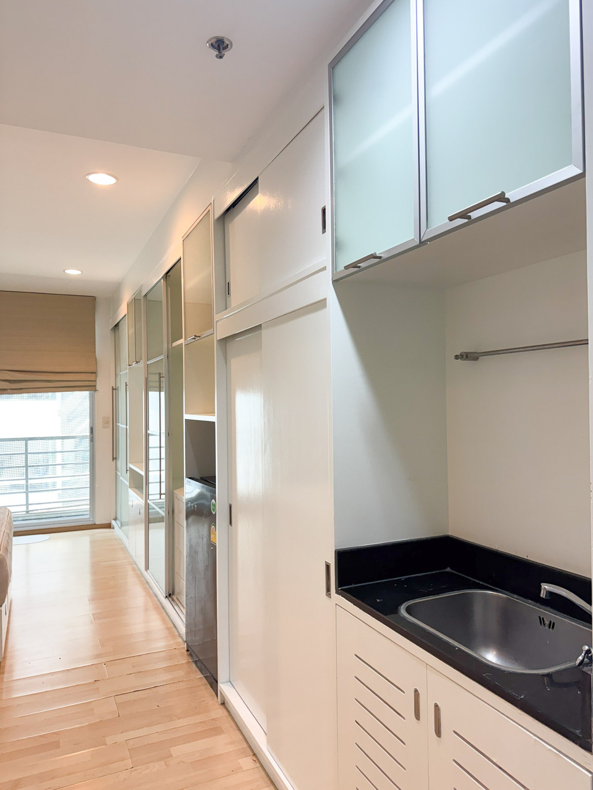 ให้เช่าคอนโดอารีย์ อนุสาวรีย์ : #E338🎉020469 ให้เช่าคอนโด Noble Lite