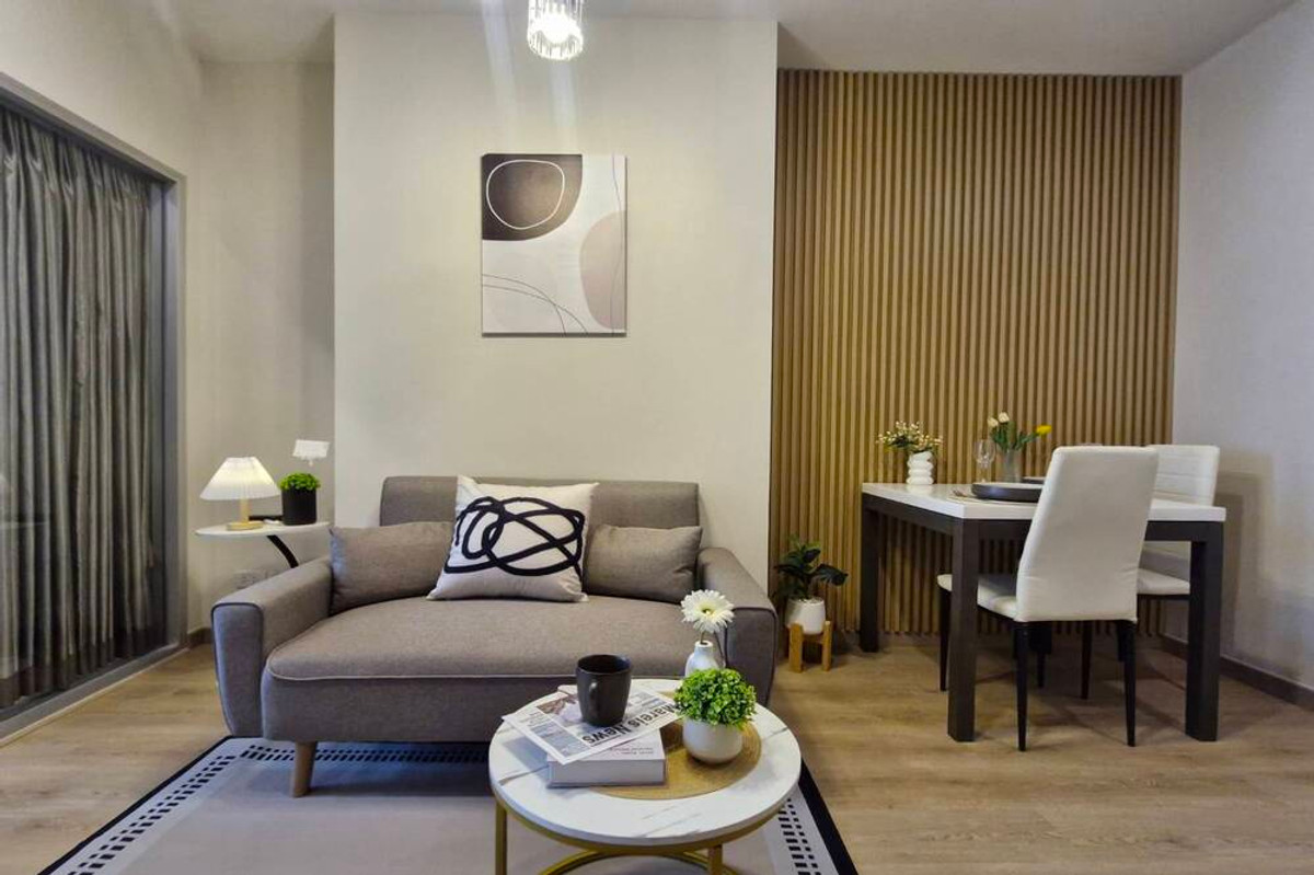 For RentCondoSathorn, Narathiwat : For Rent !! East Facing !! Code C20240600009..........Centric Sathorn St.Louis, 1 bedroom, 1 bathroom, furnished, ready to move in