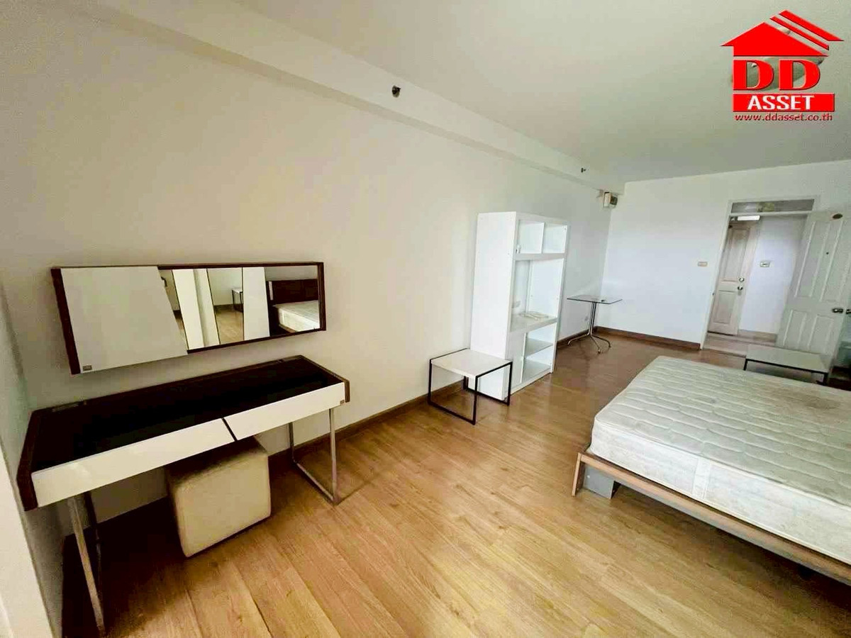 For SaleCondoPattanakan, Srinakarin : Urgent sale, cheap sale, Condo Supalai Park Srinakarin, ready to move in, Condo Supalai Park Srinakarin, property code: C8430