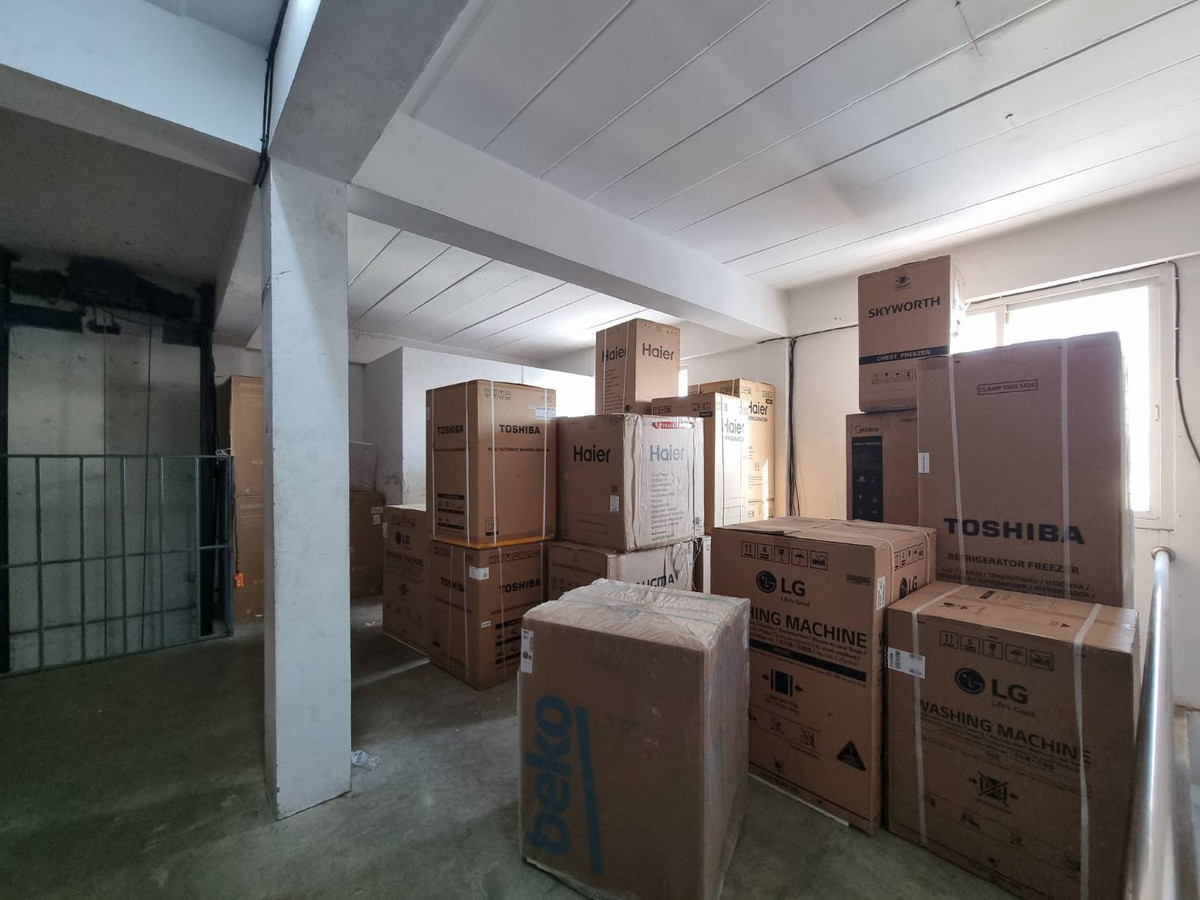 ขายอาคารพาณิชย์นนทบุรี บางใหญ่ บางบัวทอง : อาคารพาณิชย์ ซอยวัดลาดปลาดุก / 4 ห้องนอน (ขาย), Commercial Building Soi Wat Lat Pla Duk / 4 Bedrooms (FOR SALE) AOM097