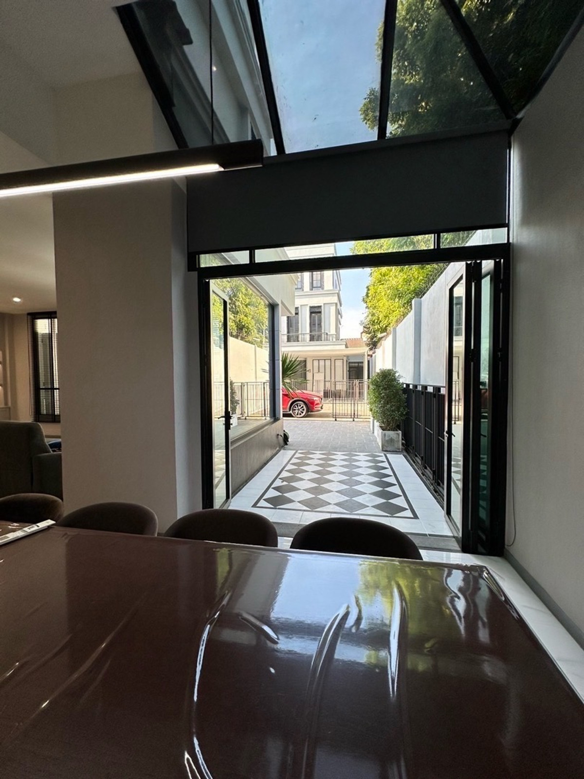 ให้เช่าโฮมออฟฟิศนวมินทร์ รามอินทรา : ให้เช่า โมเดิร์น โฮมออฟฟิศหรู ดีไซน์สวย @ ซอยรามอินทรา 62 สามารถจดทะเบียนบริษัท และเลี้ยงสัตว์ได้