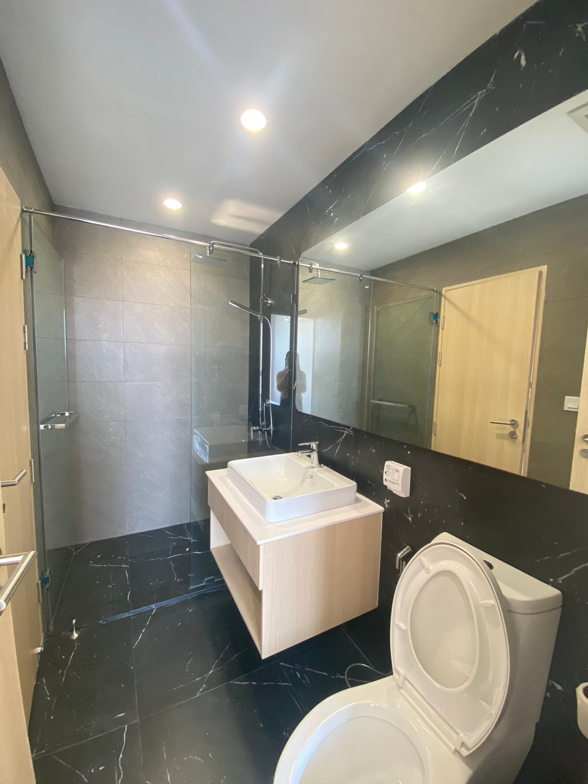 For RentCondoOnnut, Udomsuk : Wake up to the World Below - Skyrise Avenue Sukumvit 64