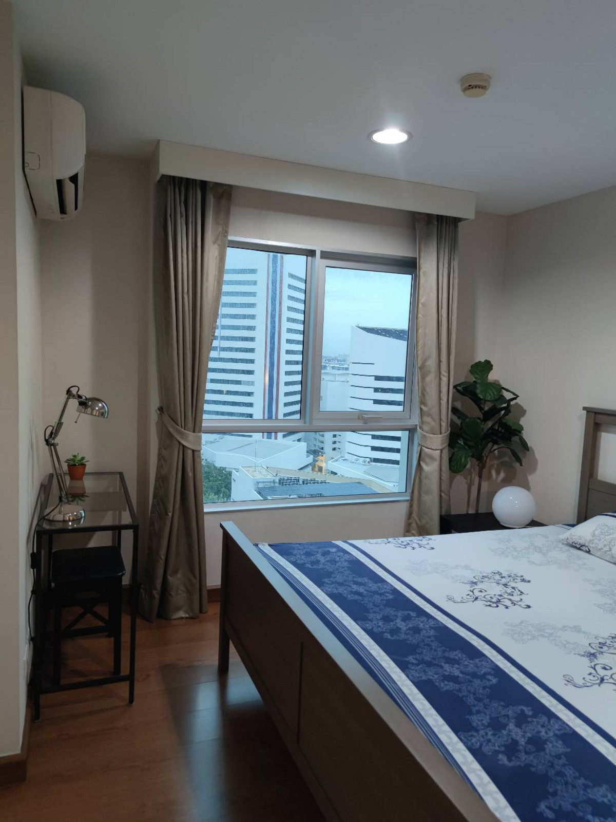 ให้เช่าคอนโดพระราม 9 เพชรบุรีตัดใหม่ RCA : ให้เช่า ✨ Belle Grand Rama 9 ✨ เฟอร์นิเจอร์ และ เครื่องใช้ไฟฟ้าครบ ใกล้ MRT พระราม 9