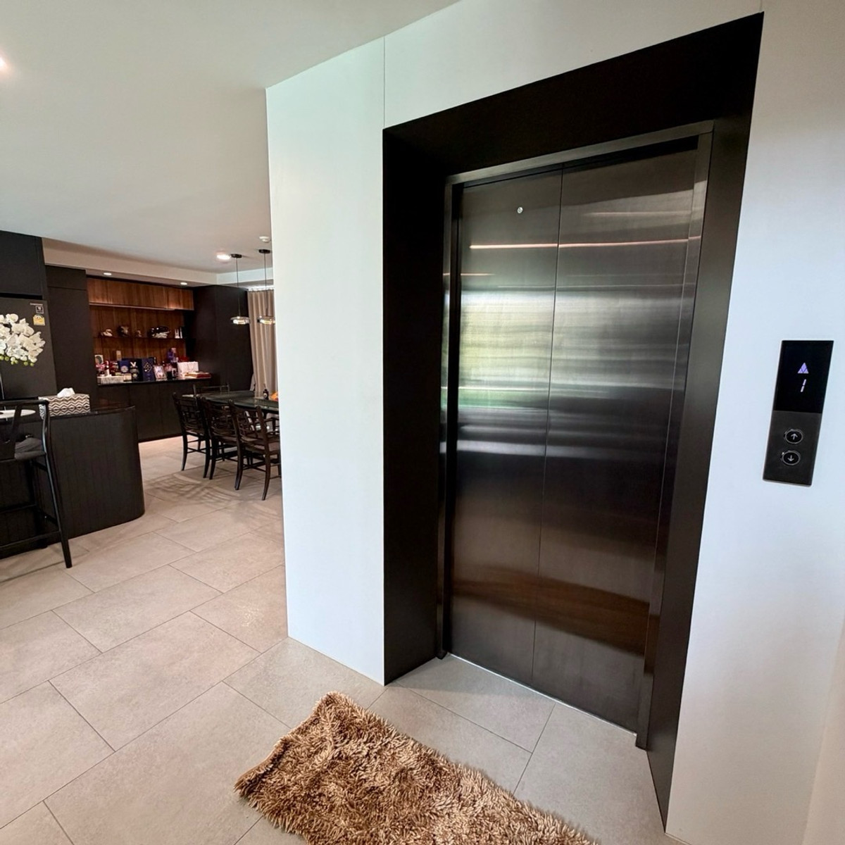 For SaleHome OfficeSapankwai,Jatujak : For sale 🏢 Luxurious 5-story home office with elevator + private swimming pool.
Saphan Khwai - Ari location | Modern Luxury design