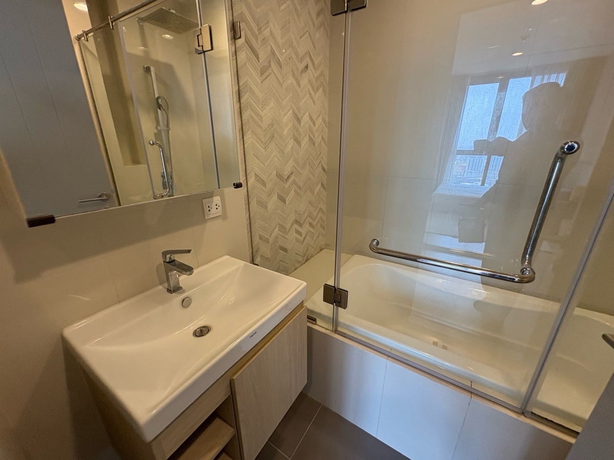 For RentCondoSukhumvit, Asoke, Thonglor : 🔥Rent 1BR🔥35sqm🔥Floor40🔥20,000/month🔥