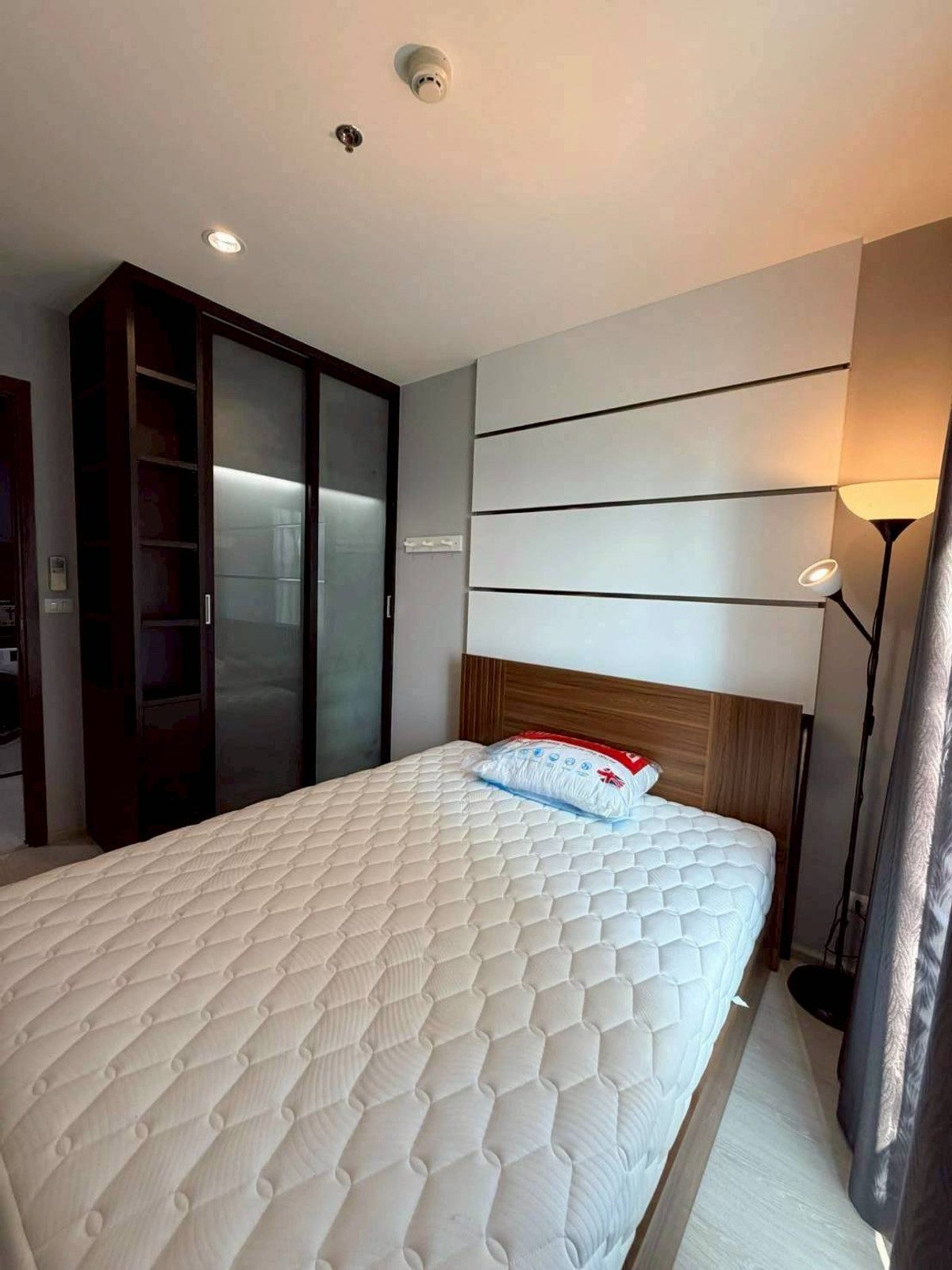 ให้เช่าคอนโดพระราม 9 เพชรบุรีตัดใหม่ RCA : #L275🎉 50469 ให้เช่า  (รหัสเดิมS3165)  ริทึ่ม อโศก 1