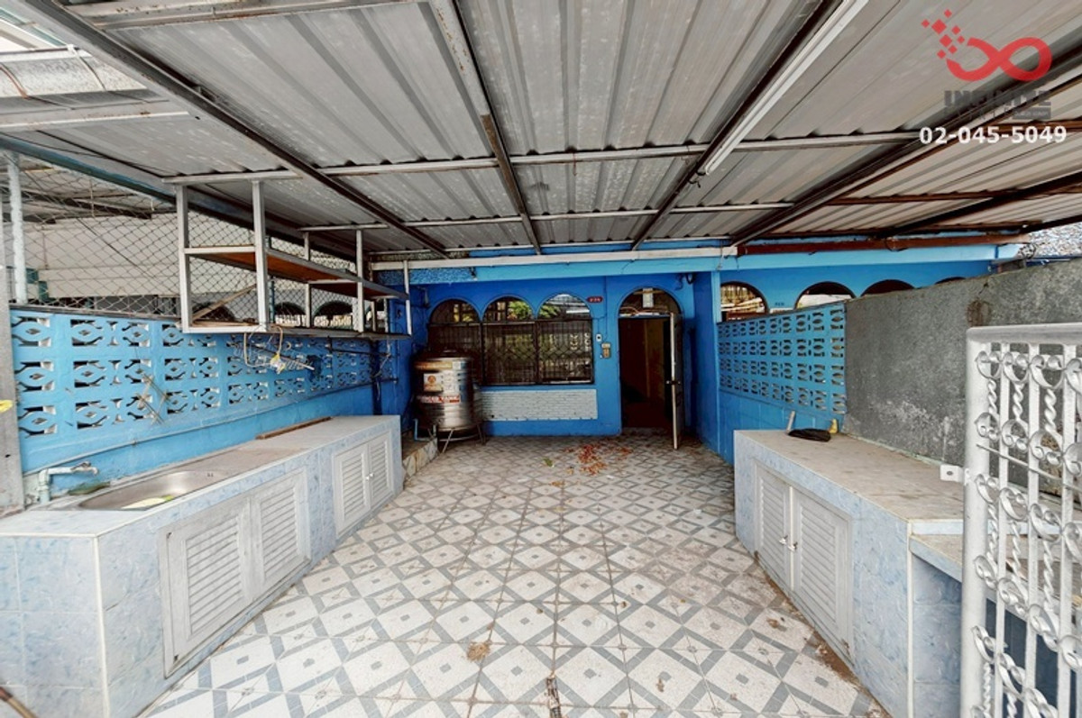 ขายทาวน์โฮมรัชดา ห้วยขวาง : ขายทาวน์เฮาส์ 2 ชั้น 20 ตร.ว. ซอยพุ่มอุไร 3 ถนนสุทธิสาร - ลาดพร้าว 64 ใกล้ MRT สุทธิสาร