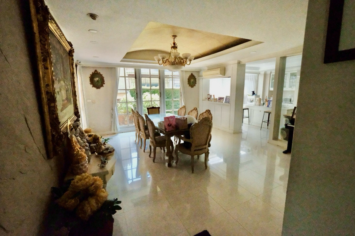 ขายบ้านปิ่นเกล้า จรัญสนิทวงศ์ : ✨คฤหาสน์ส่วนตัว บนพื้นที่1ไร่1งาน2ตร.ว. กรุงเทพ ตลิ่งชัน หมู่บ้าน กฤษดานคร14 (Luxury House Krissadanakorn14)