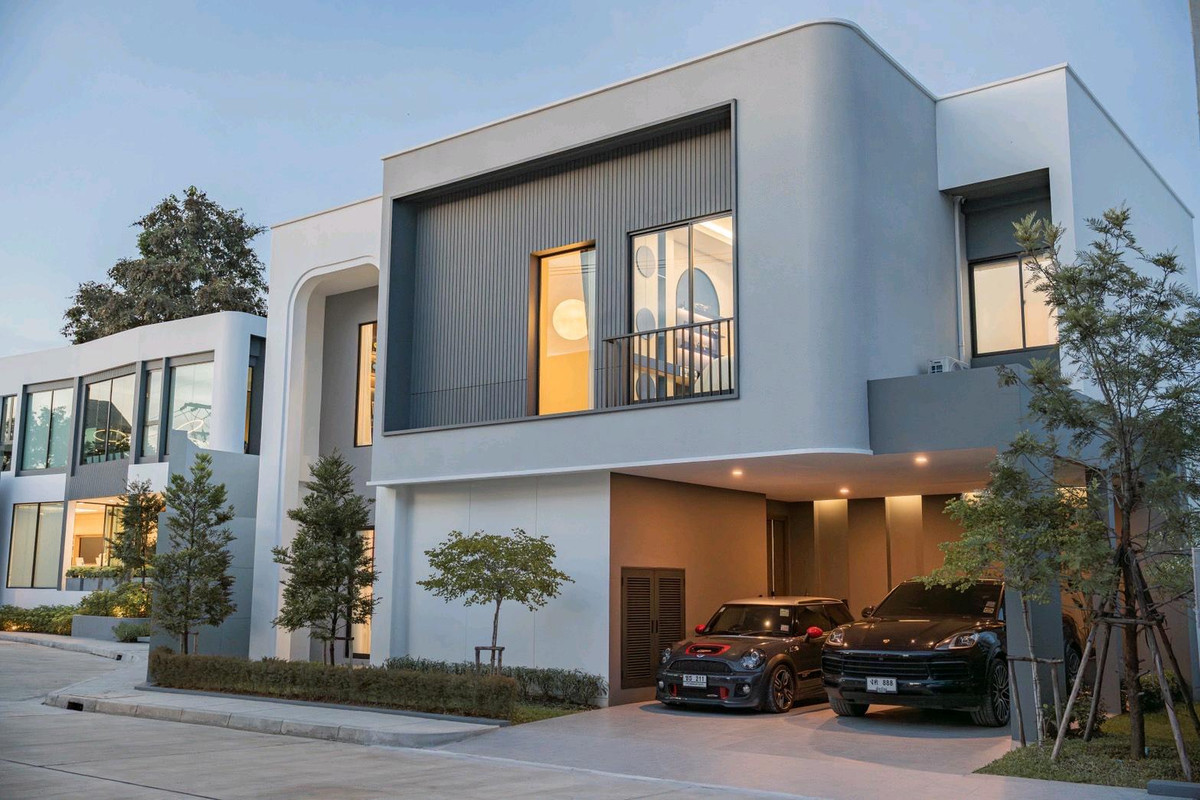 For SaleChiang Mai : 🏡 Luxury Home with Private Pool | 5 Bedrooms
Perfect for Living or Investment | Budget 12.9 Million THB