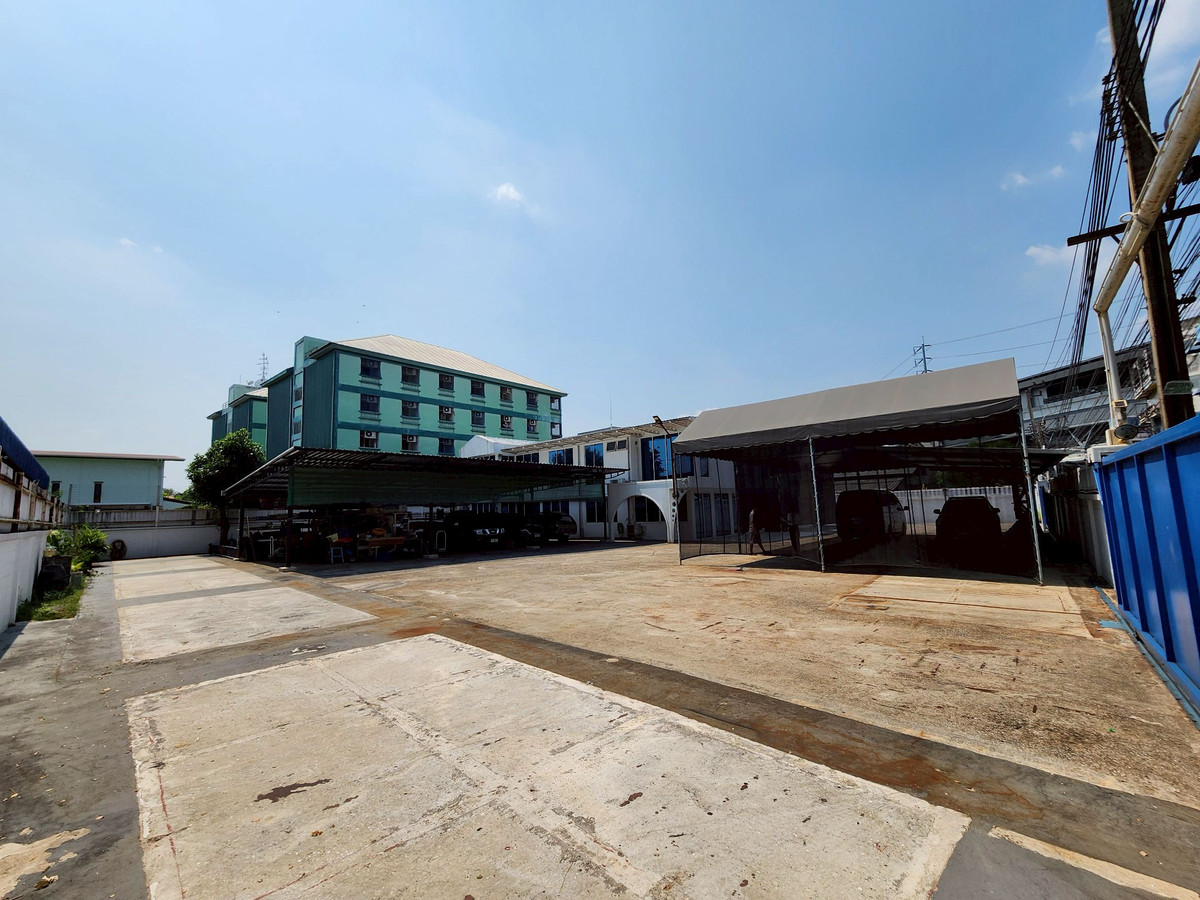 ขายบ้านนวมินทร์ รามอินทรา : ขายที่ดินพร้อมบ้านออฟฟิศ 378 ตร.วา แปลงมุม ติดรถไฟฟ้าสายสีชมพู สถานี กม.6 