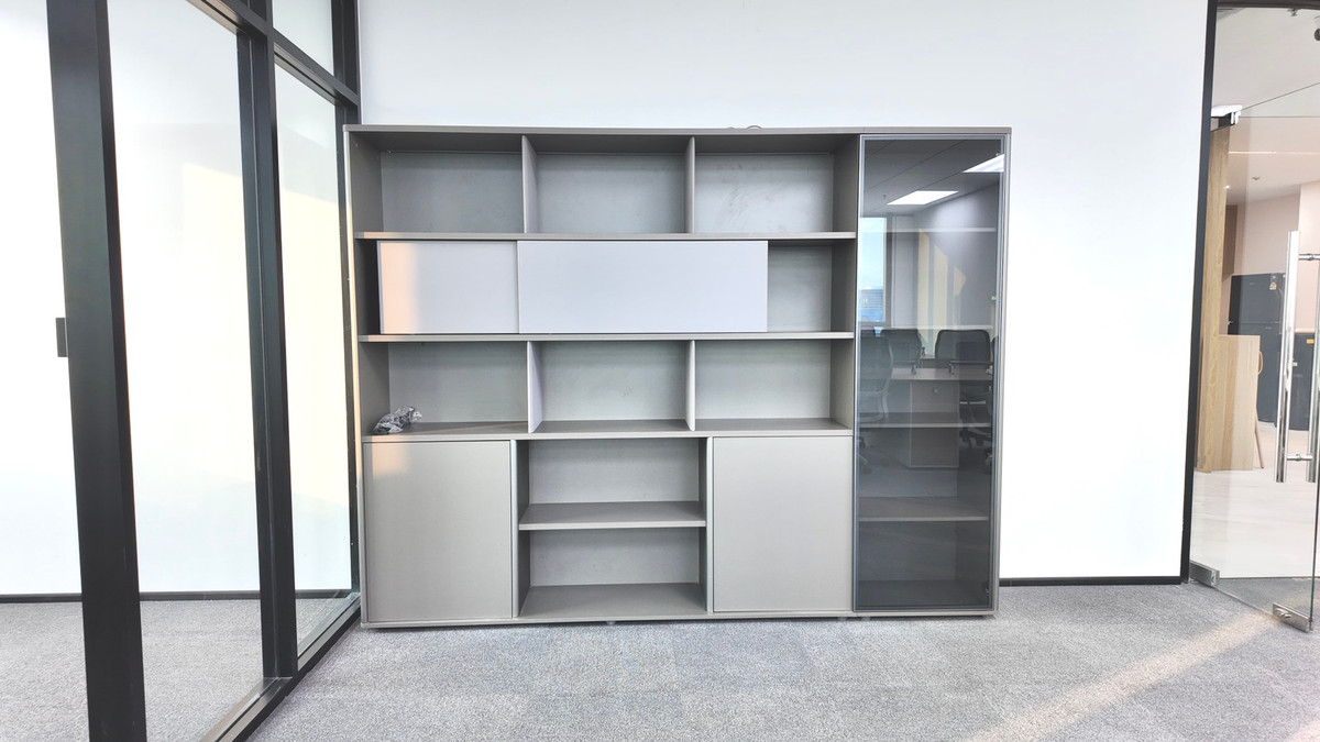 ให้เช่าสำนักงานรัชดา ห้วยขวาง : สำนักงานเซอร์วิสระดับไฮเอนด์  พื้นที่สำนักงาน ชั้น 35 | ความสูงฝ้าเพดาน 3.0 เมตร 