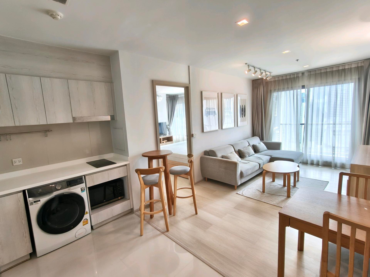 For RentCondoWitthayu, Chidlom, Langsuan, Ploenchit : For rent / Rent Condo Life One Wireless, 2 Bedroom near BTS Chidlom, BTS Phloen Chit, Central Embassy, ​​Central Chidlom.