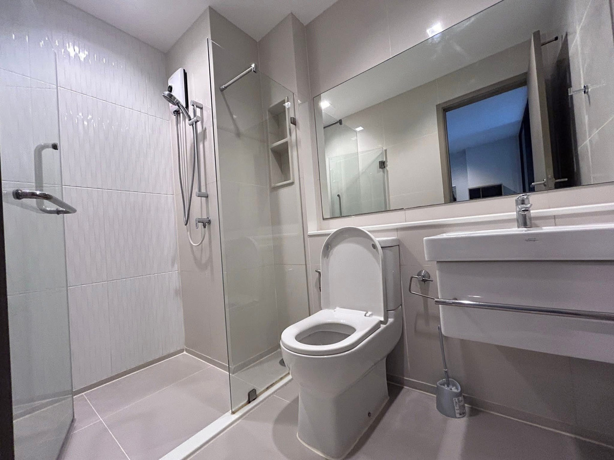 For RentCondoRama9, Petchburi, RCA : Condo for rent near MRT Rama 9 and Airport Link Makkasan | Life Asoke Rama 9 | 1 bedroom, fully furnished, in New CBD location, near Si Rat Expressway.