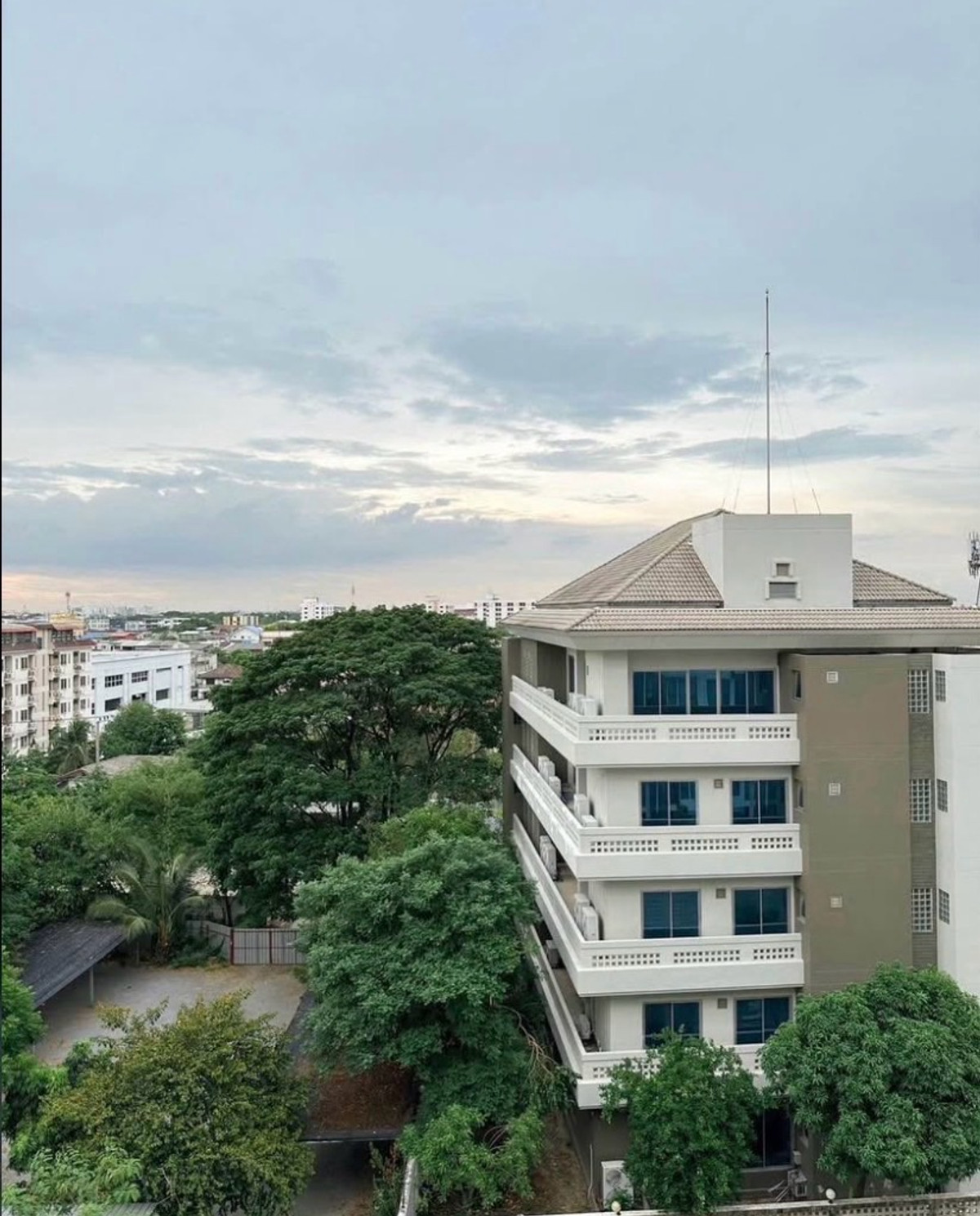 ให้เช่าคอนโดนวมินทร์ รามอินทรา : #R9789  🎉 290369 ให้เช่าคอนโด The Origin Ramintra 83 Station 