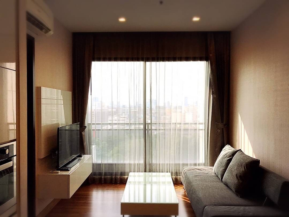 ให้เช่าคอนโดรัชดา ห้วยขวาง : !! ห้องสวย ให้เช่าคอนโด Ivy Ampio ใกล้ MRT ศูนย์วัฒนธรรม