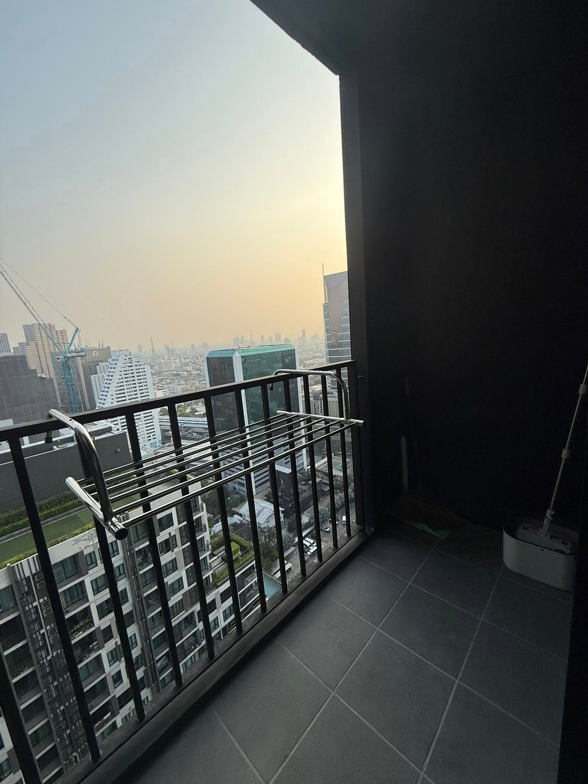 ให้เช่าคอนโดอารีย์ อนุสาวรีย์ : เช่า!! รหัส PR406 คอนโด NUE EVO อารีย์