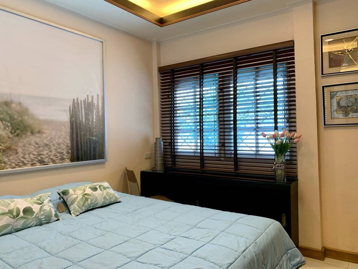 ให้เช่าบ้านพัฒนาการ ศรีนครินทร์ : ให้เช่าบ้านเดี่ยว บ้านอยู่สบาย ใกล้ โรงเรียนนานาชาติเวลลิงตัน เพียง 3 นาที