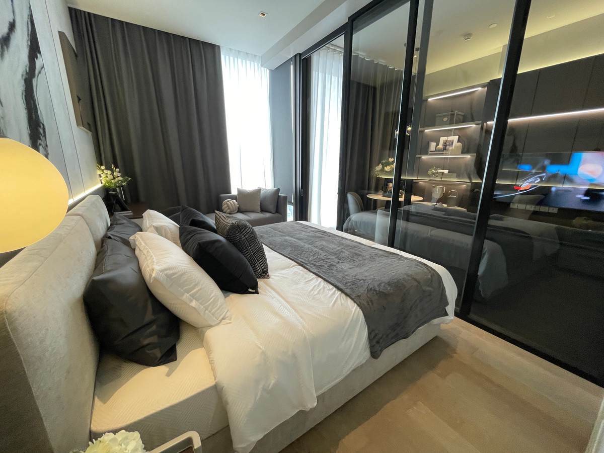 ขายคอนโดสีลม ศาลาแดง บางรัก : 💎 [Ultimate Legacy] ASHTON SILOM – 1BR XL (49.58 ตร.ม.) ชั้น 32 ห้องมุมแห่งวิสัยทัศน์เหนือระดับ บนถนนสายประวัติศาสตร์ 💎 