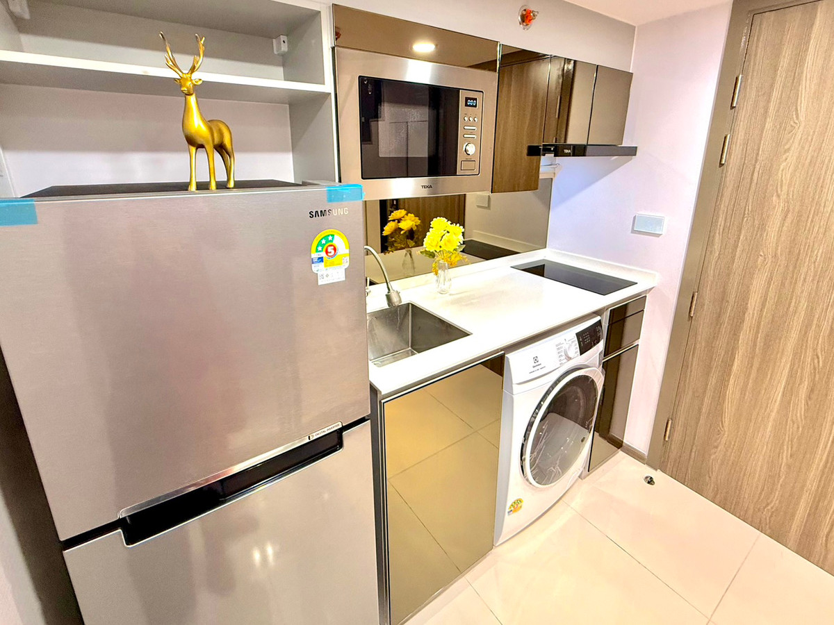 For RentCondoOnnut, Udomsuk : 🏙️ For rent KnightsBridge Space Sukhumvit – Rama 4 ✨ Beautiful room, high ceiling, Duplex style, comfortable, very good location.