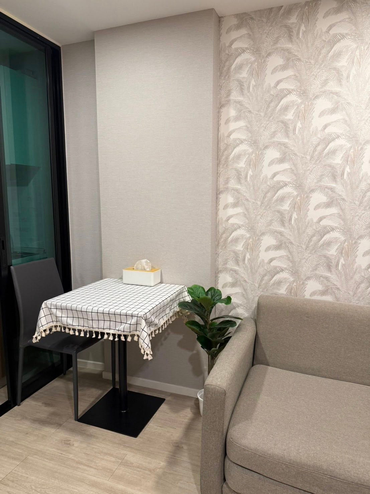 For RentCondoChokchai 4, Ladprao 71, Ladprao 48, : 🔥 Very beautiful room, ready to move in, Lat Phrao location ‼️ For rent, Atmoz Lat Phrao 71, beautiful condo, good atmosphere, fully decorated room, furniture + complete electrical appliances. Ready to move in immediately.