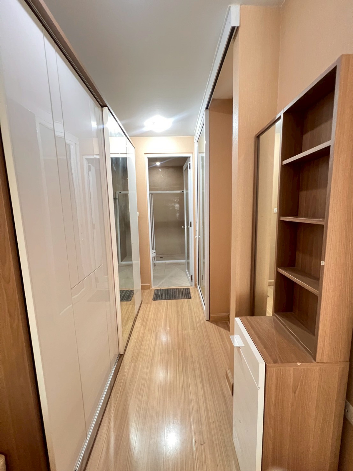 For RentCondoLadprao101, Happy Land, The Mall Bang Kapi : Pet Friendly Happy Condo Lat Phrao 101, South Building 1 bed