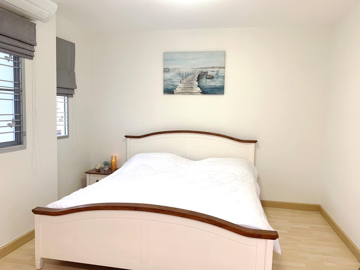 ให้เช่าทาวน์โฮมนวมินทร์ รามอินทรา : ทาวน์โฮม 2 ชั้น พร้อมเฟอร์นิเจอร์ ตกแต่งสวยงาม ให้เช่า ย่านรามอินทรา-สายไหม ใกล้ฟู้ดแลนด์ สายไหม เพียง 2.4 กม.