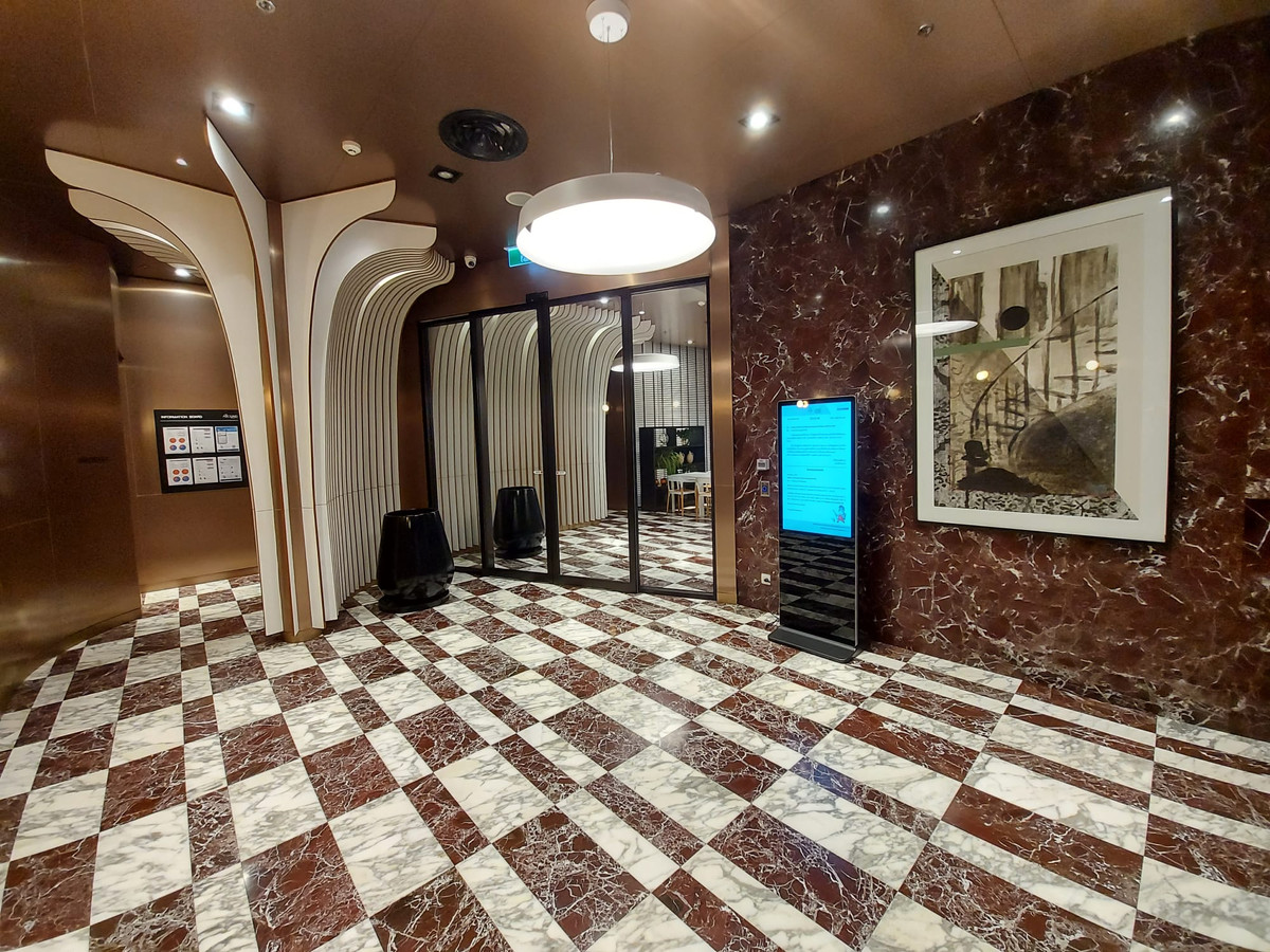 For RentCondoSukhumvit, Asoke, Thonglor : Fully furnished 1 Bedroom unit for rent in Phrom Phong. High floor with a unblocked view. Noble Around Sukhumvit 33.