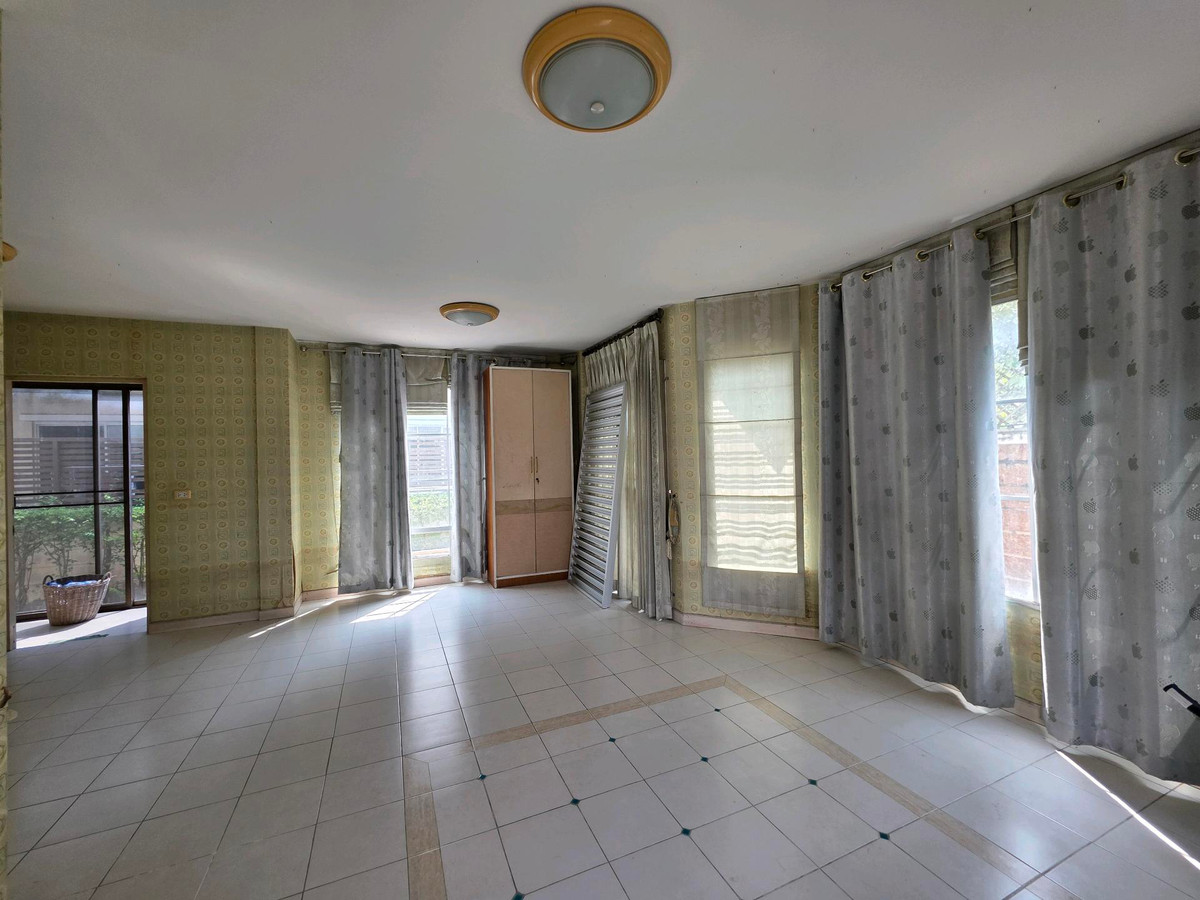 For SaleHousePathum Thani,Rangsit, Thammasat : 2-storey detached house for sale, 55 sq m, Chaiyaphruek Village 2, Tiwanon - Wongwaen, get a corner house, best price.