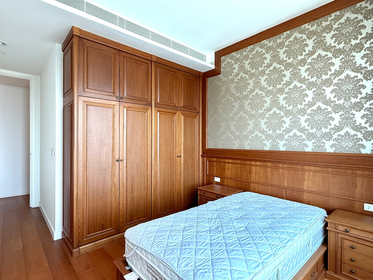 ให้เช่าคอนโดวิทยุ ชิดลม หลังสวน : คอนโด super luxury 3 ห้องนอน บนถนนราชดำริ 