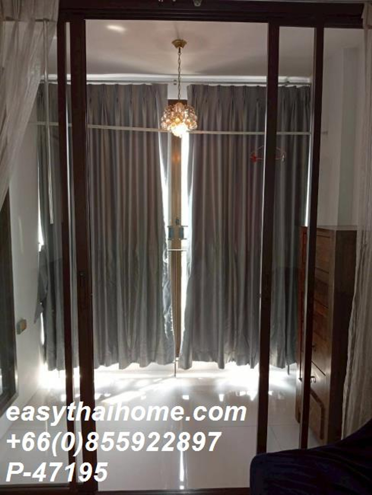 For RentCondoWongwianyai, Charoennakor : P-47195 IDEO Blucove Sathorn: Stunning City View 1-Bedroom for Rent Near Wongwian Yai  BTS  - 12,000 THB Line Id: @easythaihome 085-592-2897