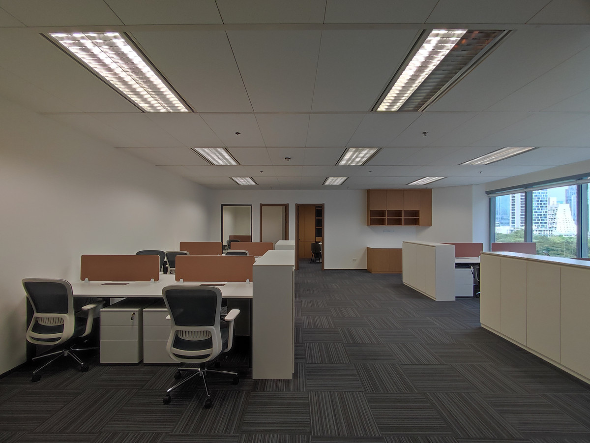 For RentOfficeWitthayu, Chidlom, Langsuan, Ploenchit : Office for rent, Ploenchit (Office For Rent), Capital Tower All Seasons Place building, office space size 100 - 1,300 square meters, price 990 baht/sq m, near BTS Ploenchit, Wireless Road, Lumpini, Chidlom, Pathumwan, Lang Suan 
 
