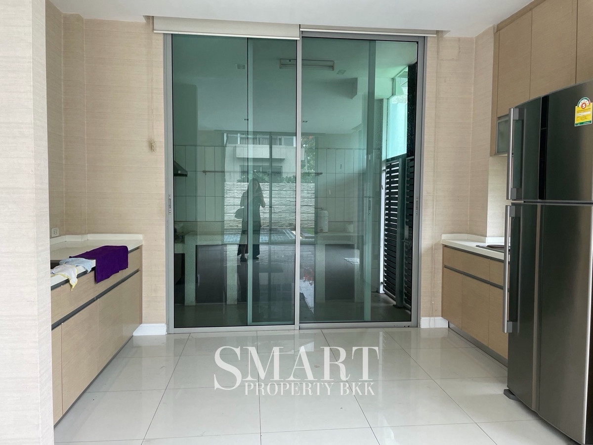 For RentHouseVipawadee, Don Mueang, Lak Si : 📍 Hyde Park Donmueang : Type C1 | Private Luxury Family Home. Only 5 min. to Harrow IS.