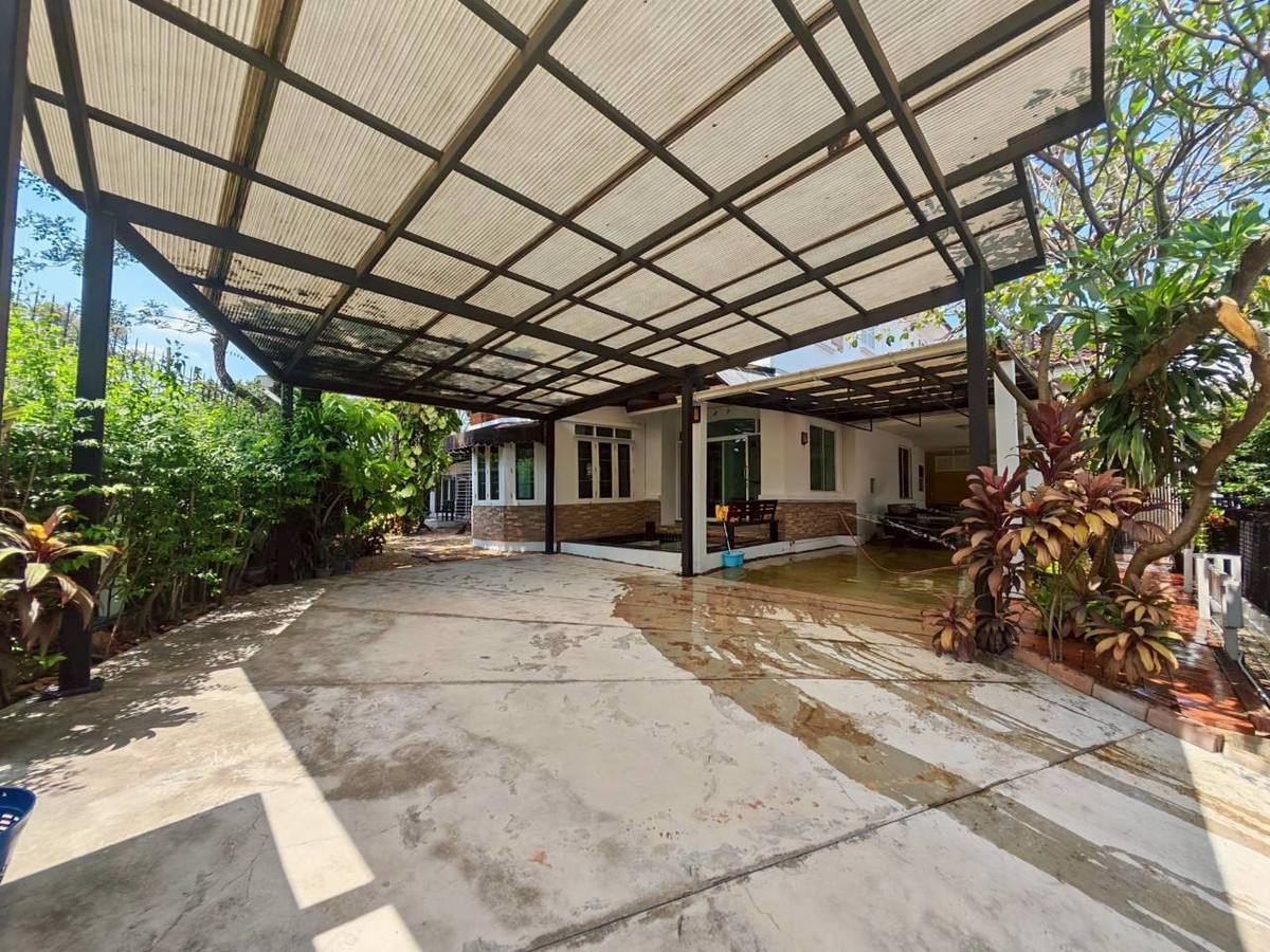 ขายบ้านลาดกระบัง สุวรรณภูมิ : 🏡 ขายบ้านเดี่ยว หมู่บ้านมัณฑนา วงแหวน-พระราม 9 บ้านสวย บรรยากาศร่มรื่น สไตล์บ้านสวน พื้นที่ใหญ่ หาไม่ได้แล้ว!