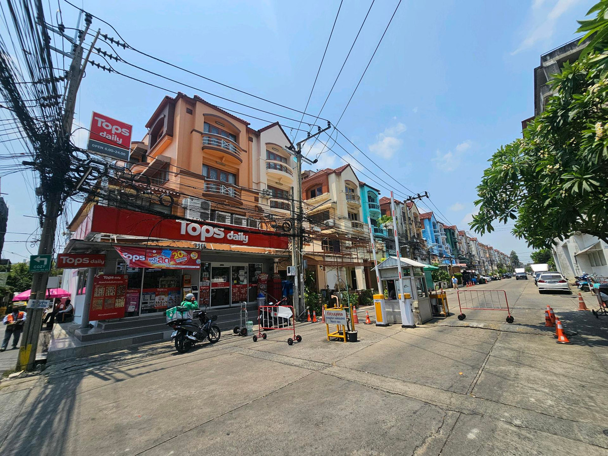 ให้เช่าอาคารพาณิชย์โชคชัย4 ลาดพร้าว71 : 📍ลาดพร้าว87แหล่งชุมชน เหมาะเปิดกิจการ+พักอาศัย ข้างตึกขึ้นป้ายโปรโมทคนเห็นเพียบ