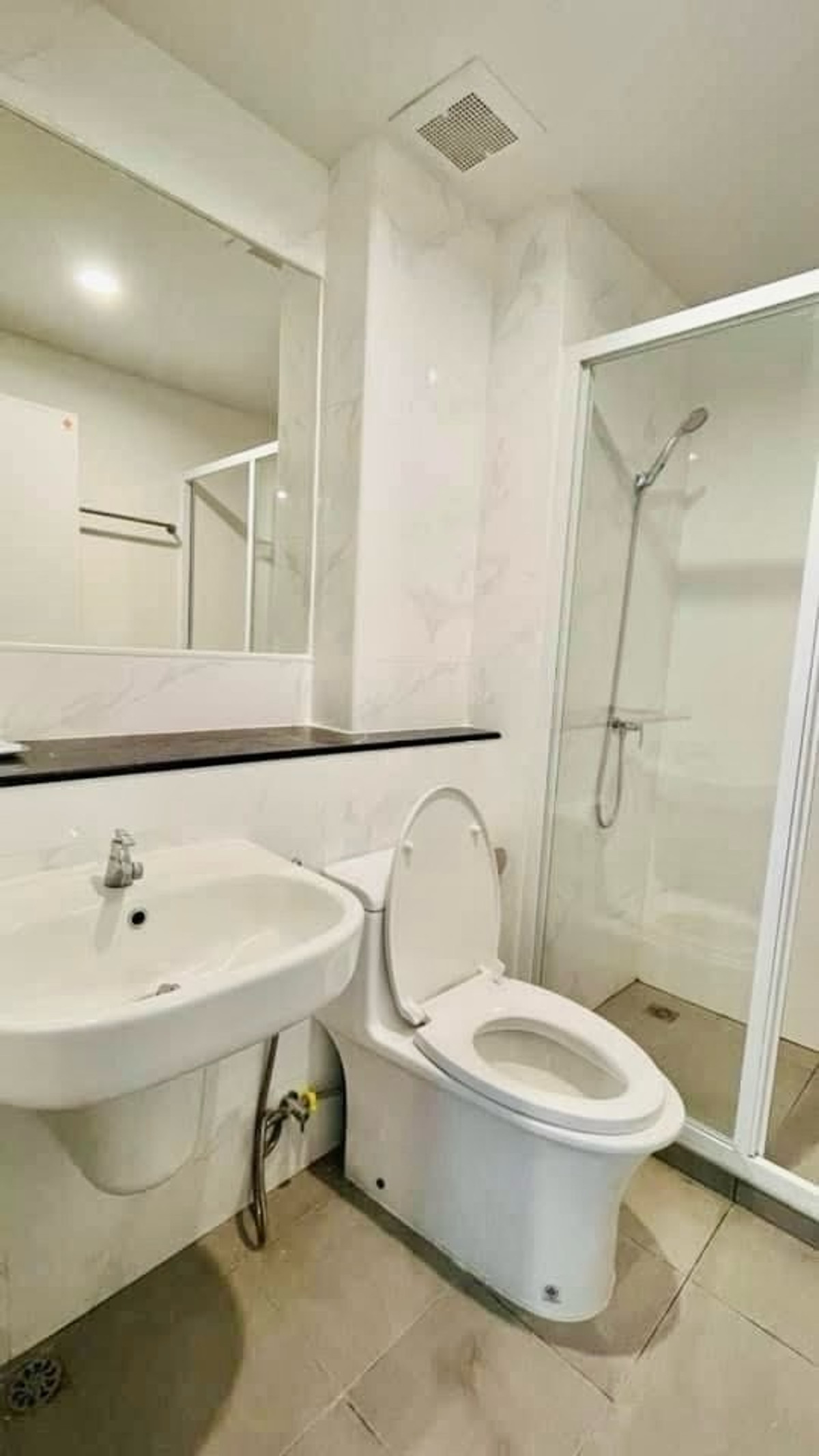 ให้เช่าคอนโดวิภาวดี ดอนเมือง หลักสี่ : 📍โครงการ : Reach Phaholyothin 52 (รีช พหลโยธิน 52)
🚝 ใกล้ : BTS สถานีสะพานใหม่ 400 เมตร
💵 ราคาเช่า : 9,300 บาท / เดือน