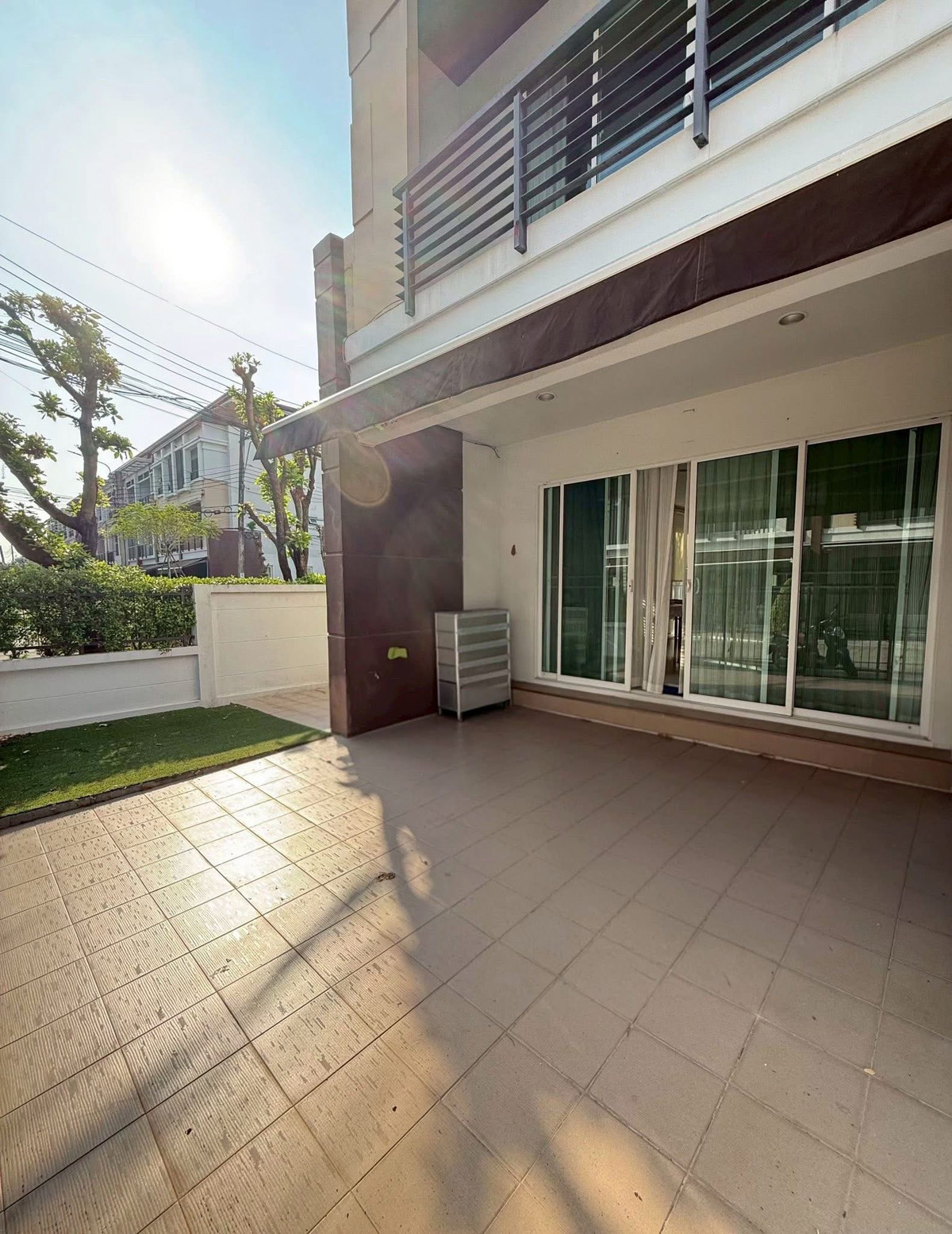 ให้เช่าทาวน์โฮมเกษตร นวมินทร์ ลาดปลาเค้า : ให้เช่าทาวน์โฮมหลังมุม บ้านกลางเมือง เกษตร–นวมินทร์ (นวมินทร์ 70) ใกล้แฟชั่นไอส์แลนด์