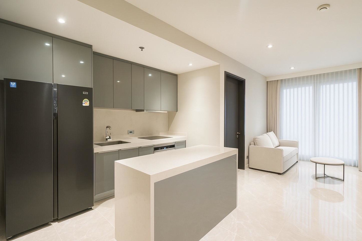 ให้เช่าคอนโดสุขุมวิท อโศก ทองหล่อ : Modern Condo  for Rent Thonglor | Pet-Friendly Best Value | Near BTS Thonglor | 130,000 THB | บ้านโมเดิร์นให้เช่า ทองหล่อ คุ้มค่า เลี้ยงสัตว์ได้ ใกล้ BTS ทองหล่อ ⸻LTH14768