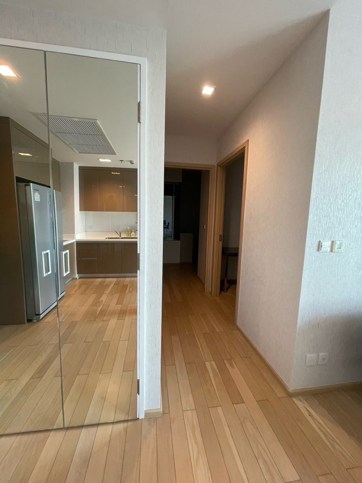 ให้เช่าคอนโดสุขุมวิท อโศก ทองหล่อ : Siri @ Sukhumvit 2bed 50k