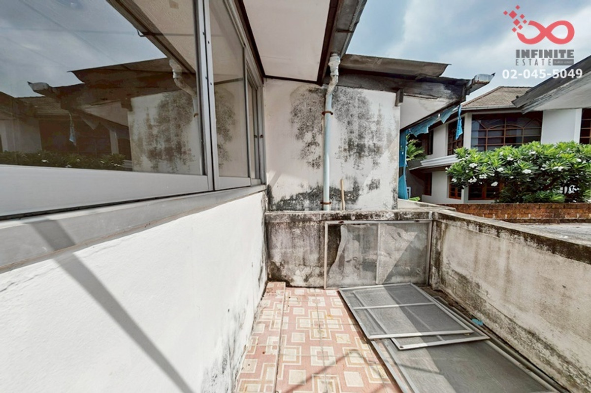 ขายทาวน์โฮมรัชดา ห้วยขวาง : ขายทาวน์เฮาส์ 2 ชั้น 20 ตร.ว. ซอยพุ่มอุไร 3 ถนนสุทธิสาร - ลาดพร้าว 64 ใกล้ MRT สุทธิสาร