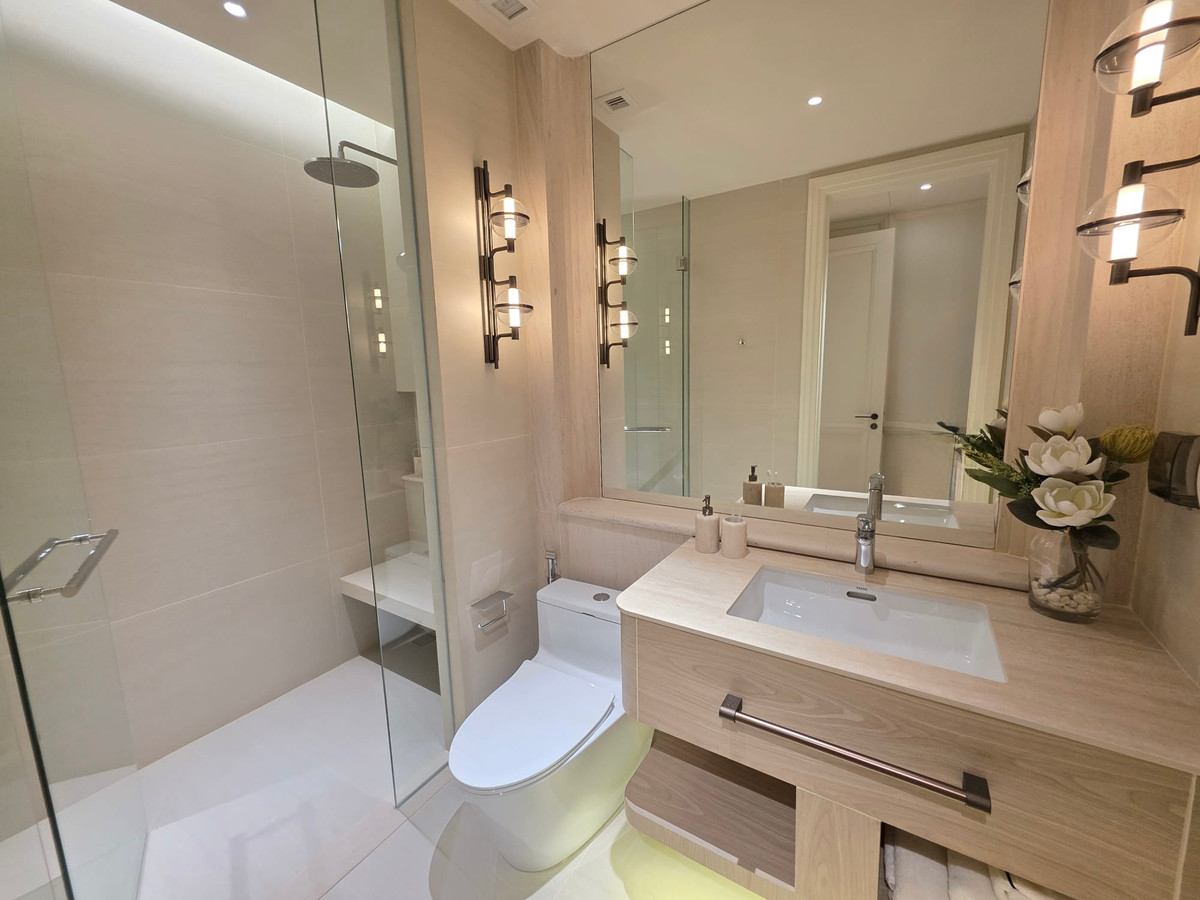 For SaleCondoSukhumvit, Asoke, Thonglor : Intercontinental Residences Bangkok Asoke: 2bed 2bath 139sqm from 44,800,000 with yard area Am: 0656199198