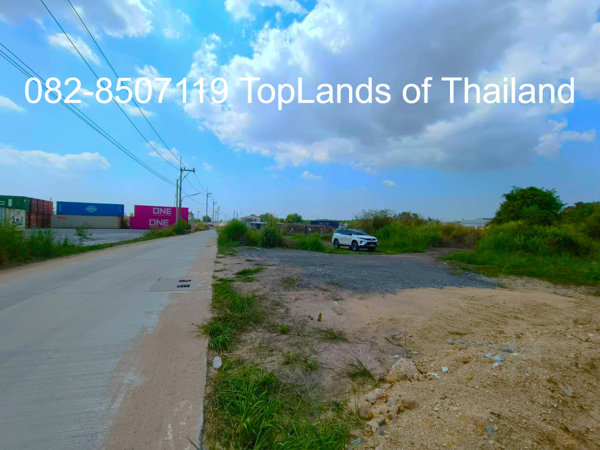 ขายที่ดินศรีราชา แหลมฉบัง บ้านบึง : ขาย ที่ดิน ศรีราชา แหลมฉบัง ผังสีม่วง (ใกล้ท่าเรือ และนิคมอุตสาหกรรม 2 แห่ง) เนื้อที่ 6 ไร่ ถนนกว้าง 8-12 m. เหมาะสร้าง โกดัง คลังสินค้า โรงงานอุตสาหกรรม